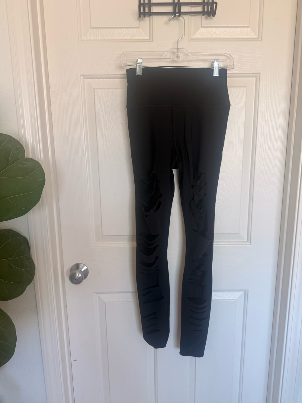 ALO Yoga Black Ripped High-Rise Leggings